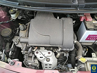 TOYOTA VITZ 2010