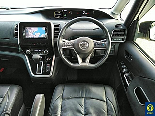 NISSAN SERENA 2017