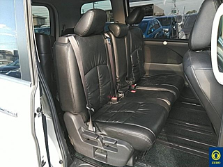 NISSAN SERENA 2017