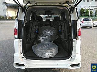 NISSAN SERENA 2017