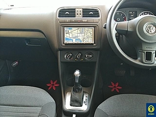 VOLKSWAGEN POLO 2010