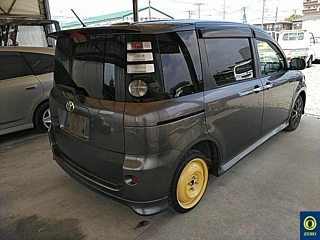 TOYOTA SIENTA 2010
