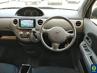 TOYOTA SIENTA 2010