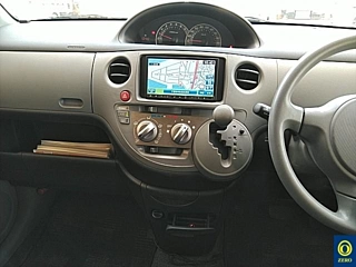 TOYOTA SIENTA 2010