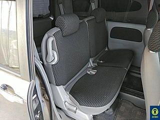 TOYOTA SIENTA 2010