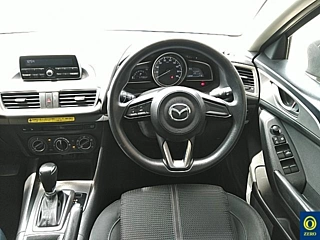 MAZDA AXELA 2017