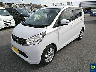 NISSAN DAYZ 2013