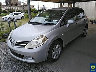 NISSAN TIIDA 2012