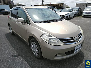 NISSAN TIIDA 2012