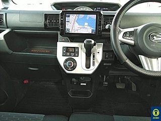 DAIHATSU WAKE 2015