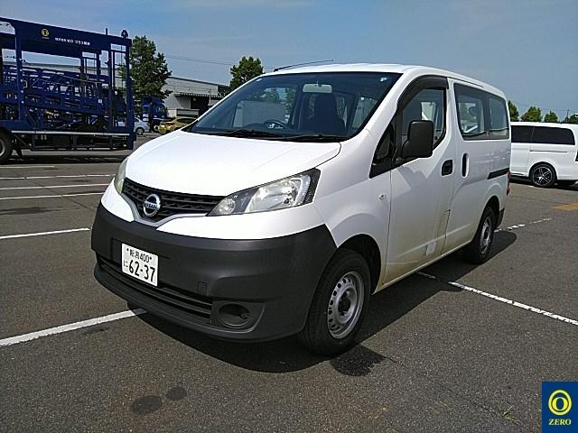 NISSAN NV200 2017
