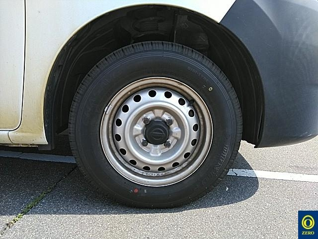 NISSAN NV200 2017