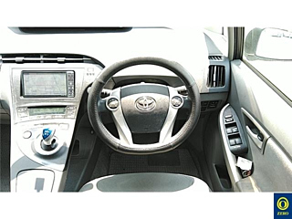 TOYOTA PRIUS 2010
