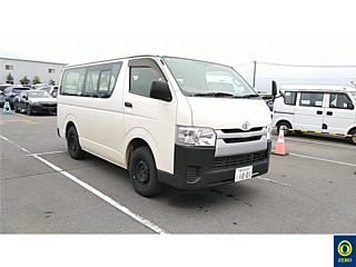 TOYOTA HIACE VAN 2015