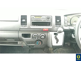 TOYOTA HIACE VAN 2015