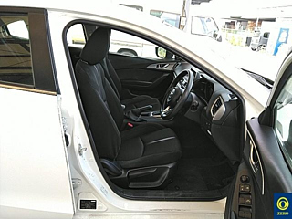 MAZDA AXELA 2017