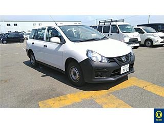 NISSAN AD 2020