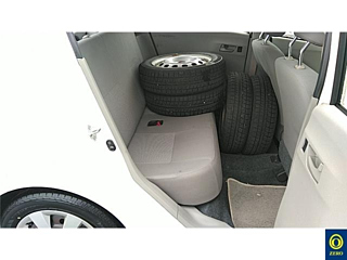 DAIHATSU MIRA E S 2014