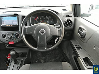 NISSAN AD 2019