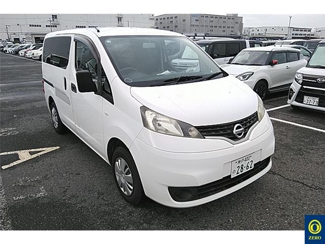NISSAN NV200 2013