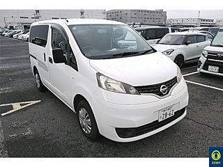 NISSAN NV200 2013