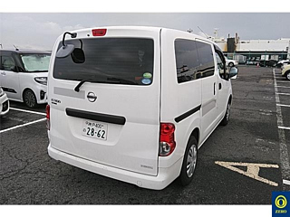 NISSAN NV200 2013