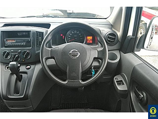 NISSAN NV200 2013