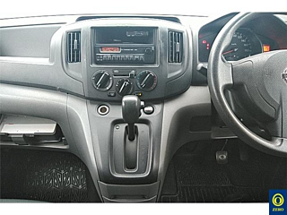 NISSAN NV200 2013