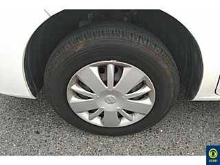 NISSAN NV200 2013