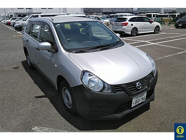 NISSAN AD 2019