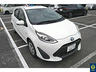 TOYOTA AQUA 2019