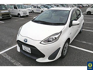 TOYOTA AQUA 2019