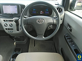 TOYOTA PIXIS EPOCH 2012