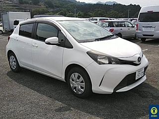 TOYOTA VITZ 2016