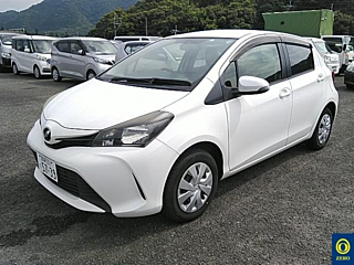 TOYOTA VITZ 2016