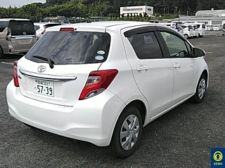 TOYOTA VITZ 2016