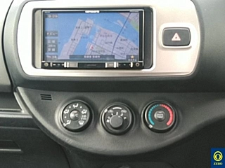 TOYOTA VITZ 2016