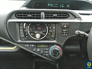 TOYOTA AQUA 2014