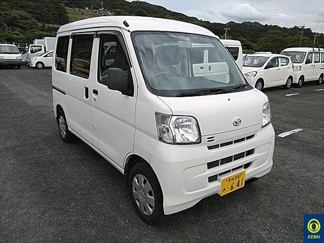 DAIHATSU HIJET VAN 2013