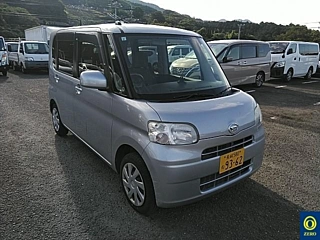 DAIHATSU TANTO 2013