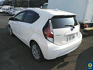 TOYOTA AQUA 2016