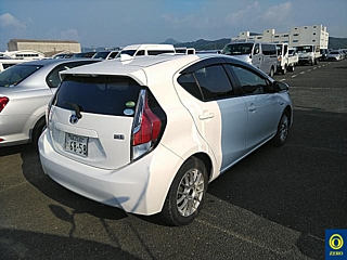 TOYOTA AQUA 2016