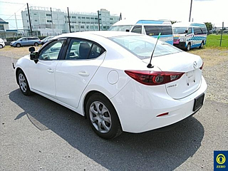 MAZDA AXELA 2017