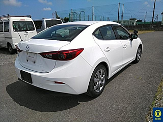 MAZDA AXELA 2017