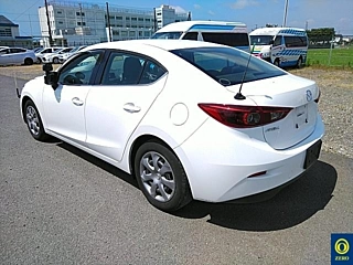 MAZDA AXELA 2017