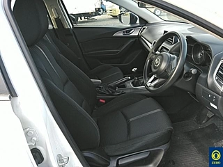 MAZDA AXELA 2017