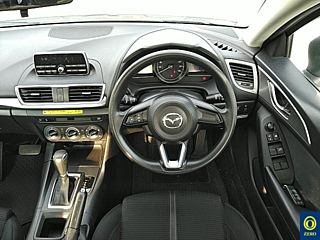 MAZDA AXELA 2017