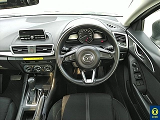 MAZDA AXELA 2017