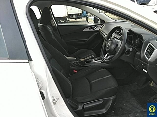 MAZDA AXELA 2017