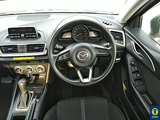 MAZDA AXELA 2017